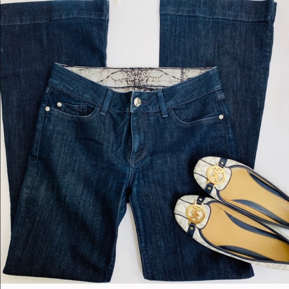 Guess by Marciano premium flare leg Jean NWOT